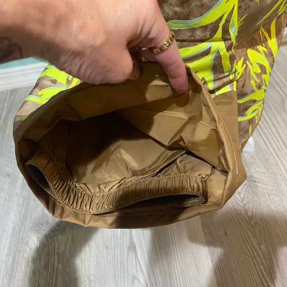 ❄️The North Face Vibrant Yellow and Brown Insulated Snowboarding Bib Overalls🗻 - Picture 5 of 16